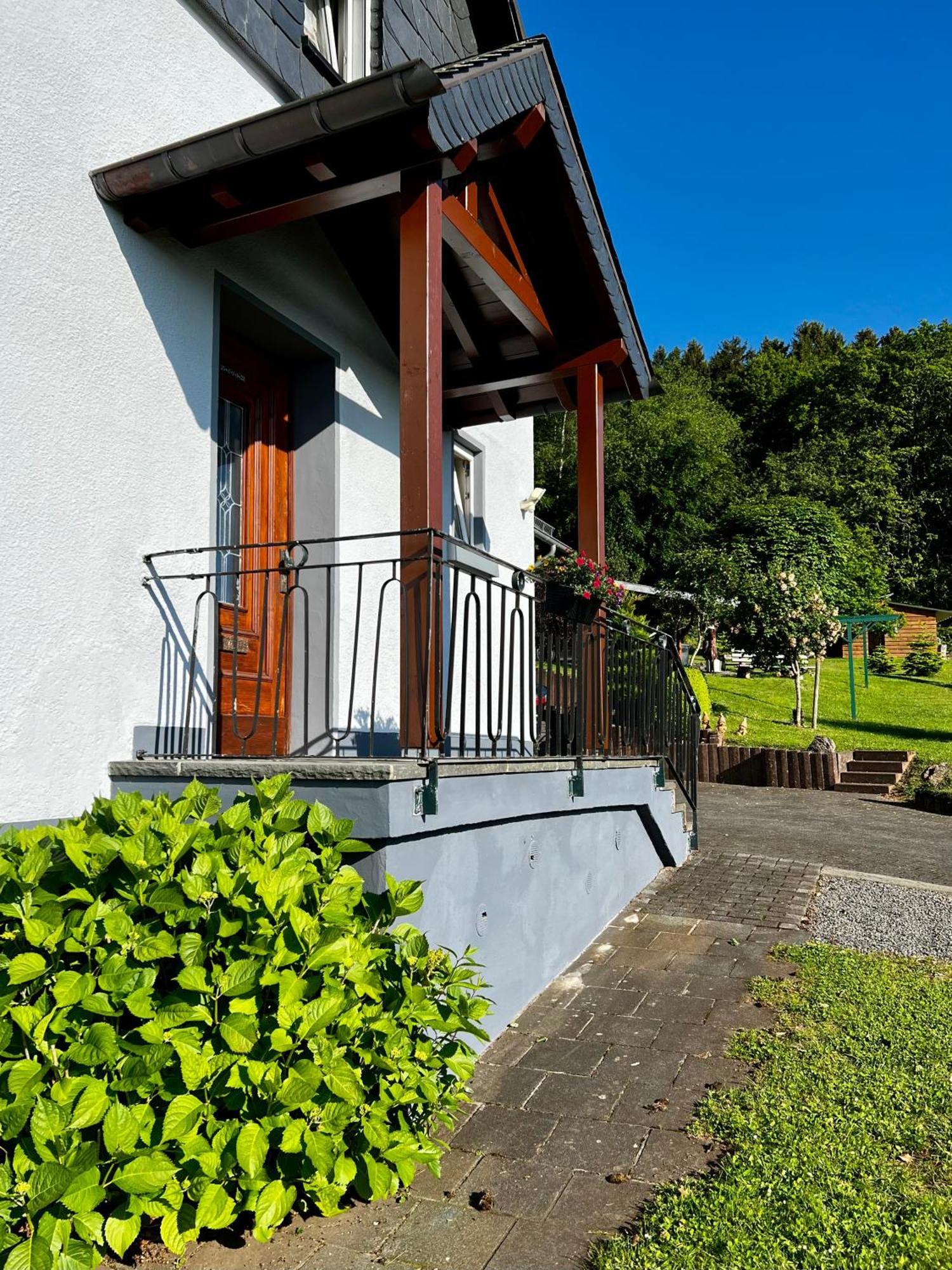 Deine-Eifel-Ferienwohnung Feusdorf Buitenkant foto